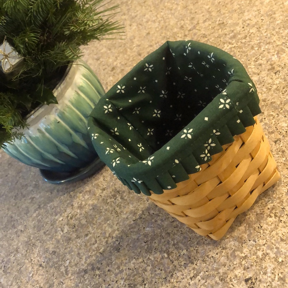 Longaberger Basket with Green Liner Handmade Basket